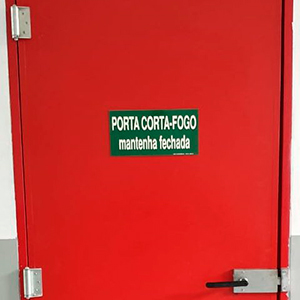 Porta Corta Fogo